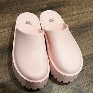 Women's Brooke Mules -Light Pink NWOT